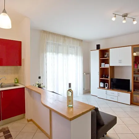 Casa Dei Filati, Cosy Flat With Garden And Parking Close To Apartment