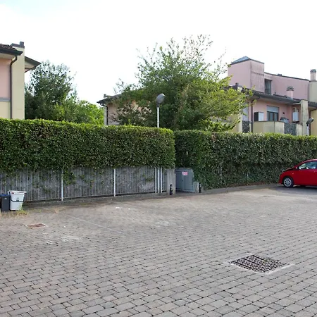 Casa Dei Filati, Cosy Flat With Garden And Parking Close To * Lucca